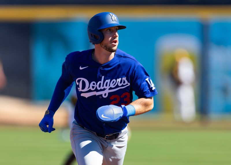 New Dodgers star not bothered by fuss over record contract