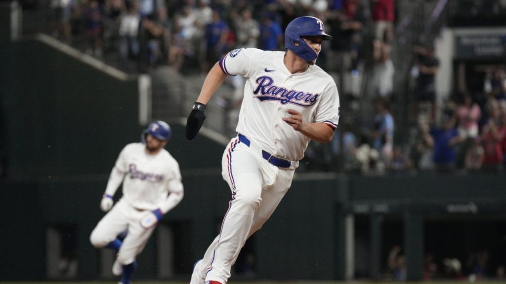 Streaking Rangers ride 'aircraft carriers' into series finale vs. Orioles