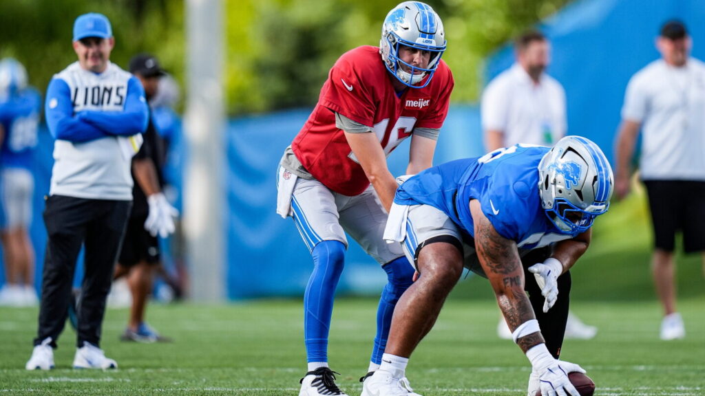 After arriving in David Montgomery trade, Juice Scruggs is Lions' starting center